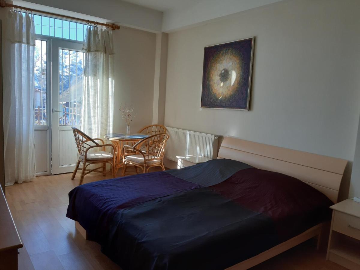 Apartment N6 กูเดาริ ภายนอก รูปภาพ